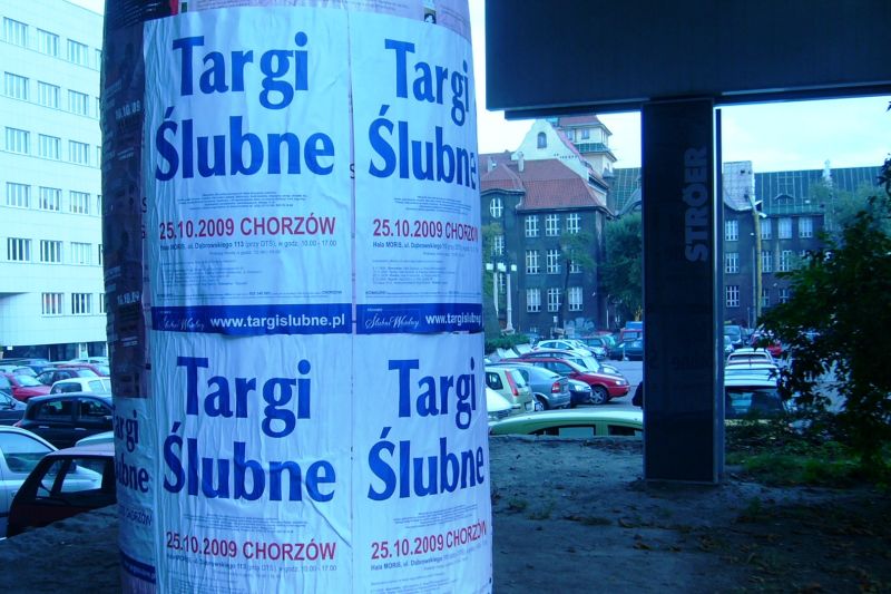 plakatowanie w mieście Koło